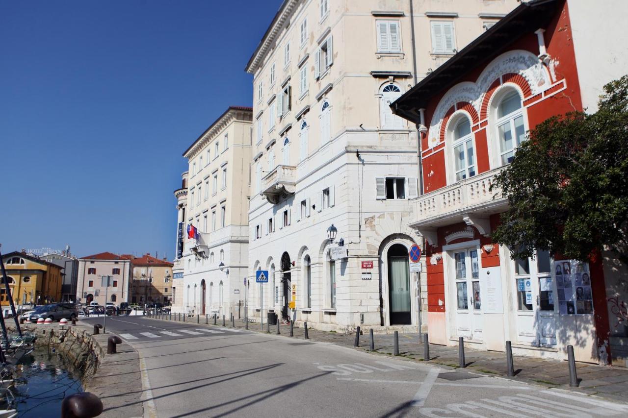 Spacious Piran Central Apartment For 5 Pax Bg Exterior foto